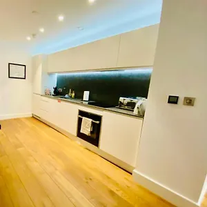  Apartment Luxury Spacious United Kingdom