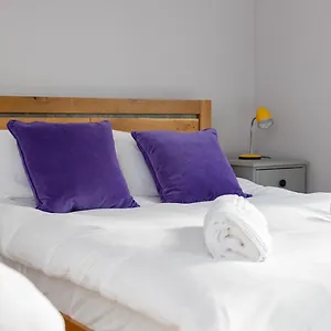  Holiday home Holbrook House